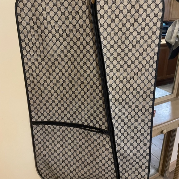 Gucci garment bag - Picture 2 of 4